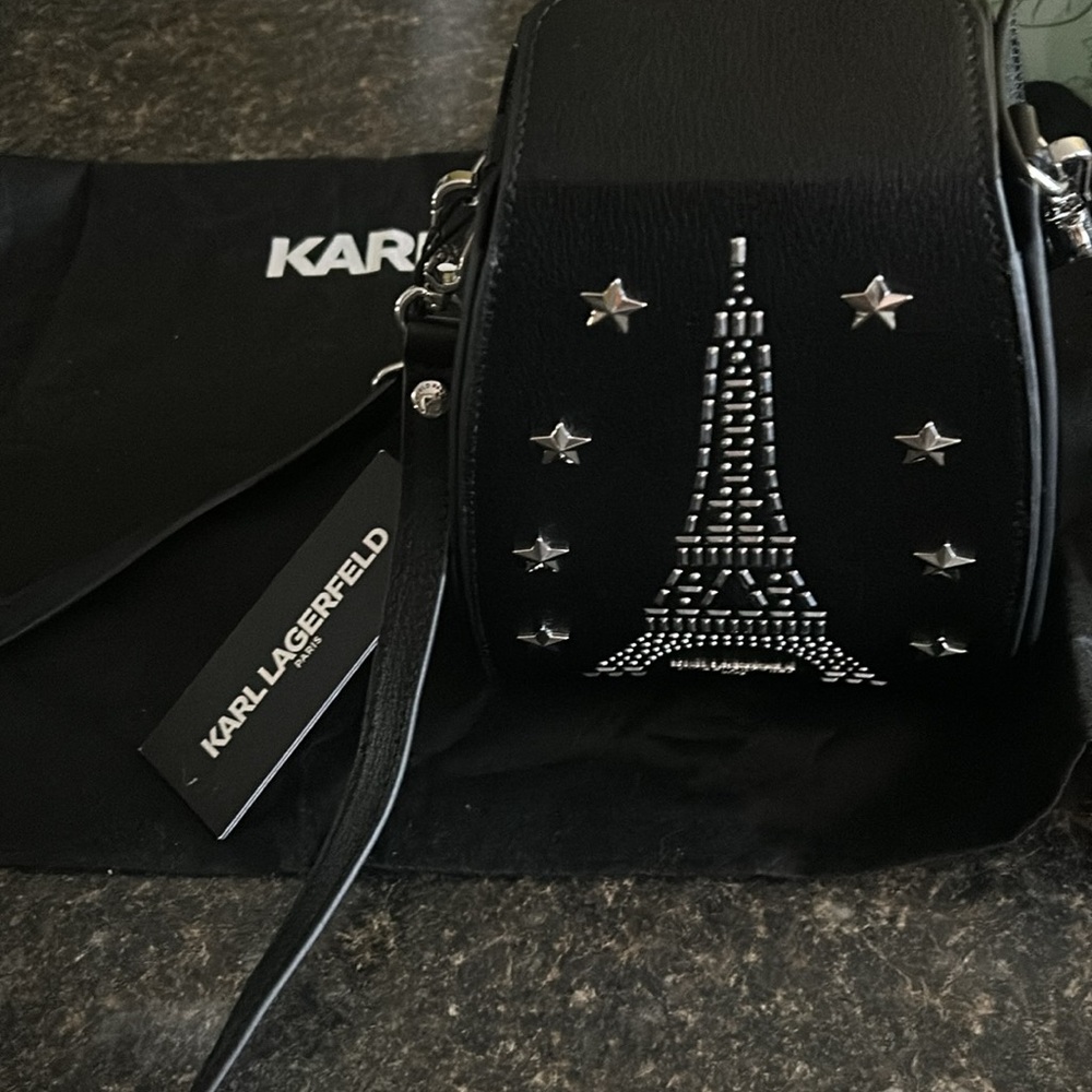 Karl Lagerfeld, Paris icons Crossbody never used with tags and dust cover👜⭐️💐